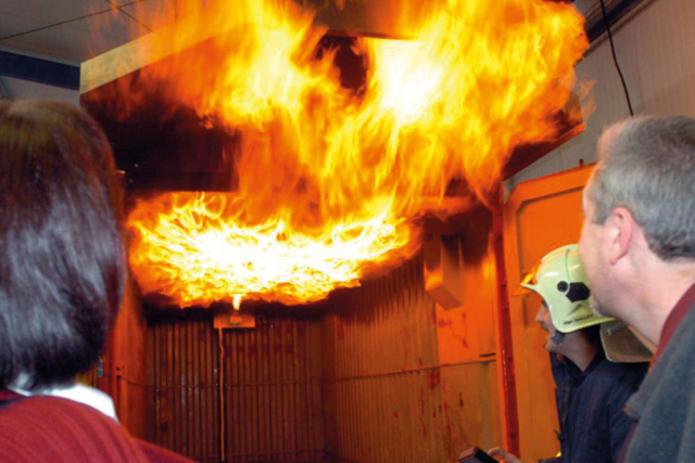 Seit rund 6 Jahren unterstützt die Stiftung „Feuer und Flamme“  die Feuerwehr-Erlebniswelt Bayern.